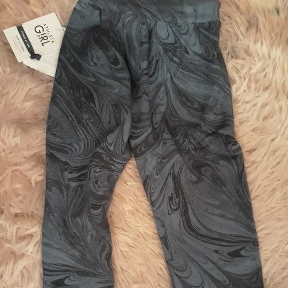 Gorgeous Athleta Girls sweatpants NWT - Picture 2 of 3